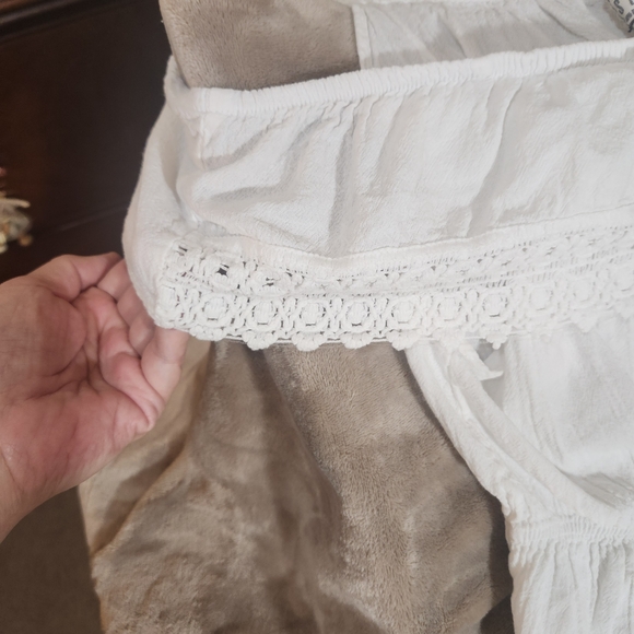 Lovely White Off-Shoulder High Low Dress;  Beach Ready 🌊🌊🌊🌼🌊🌊🌊 - Picture 3 of 13